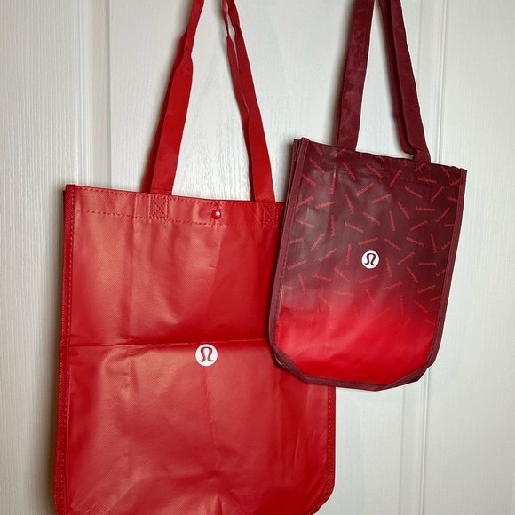 Lululemon Red & White Reusable Shopping Bags Set Of 2 Large & Small EUC - Picture 3 of 4